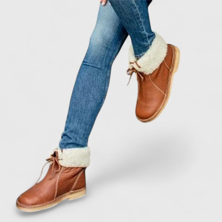 Danielle | Ghete Ortopedice